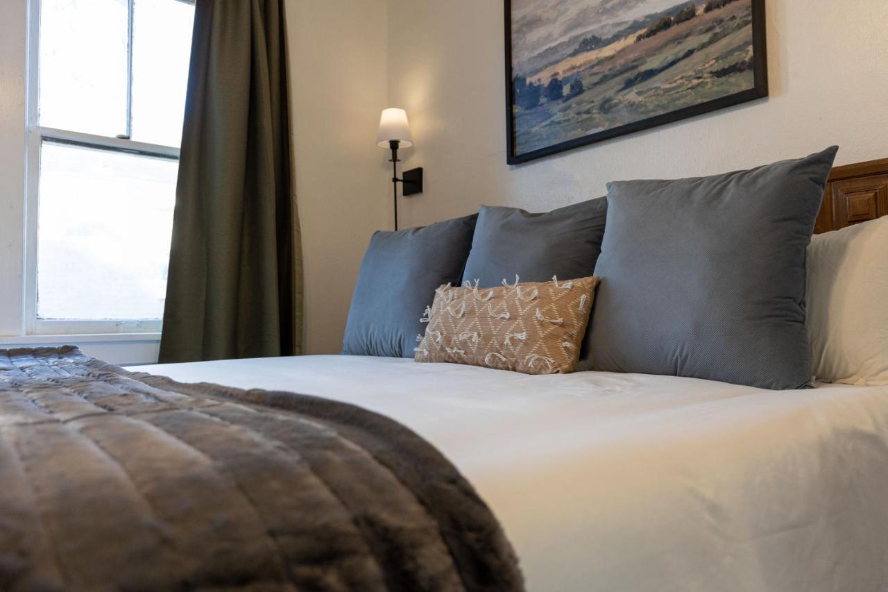 Historic Revival King Bed Midtown Memphis 68 Yes Pets Fast Wifi Free Parking Villa Exteriör bild